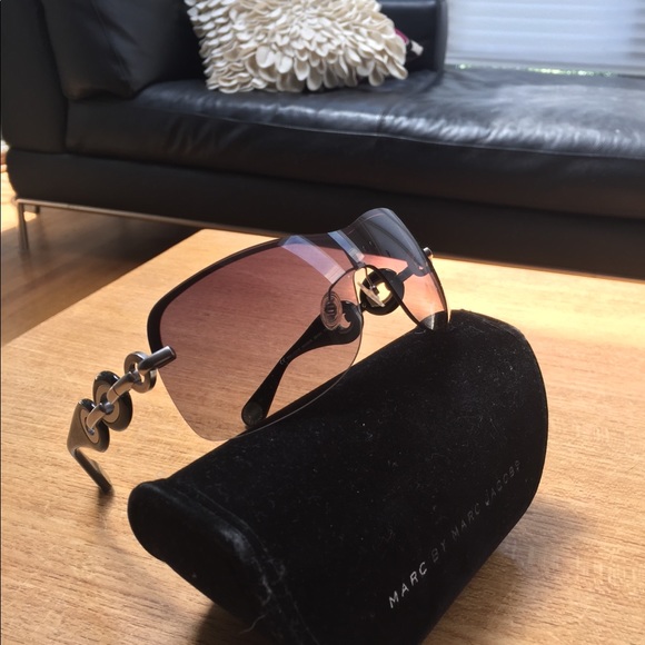 Marc Jacobs sunglasses - Picture 2 of 11